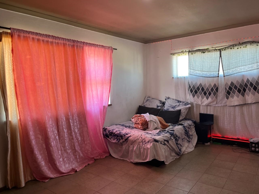  Bedroom Property for Sale in Cravenby Western Cape